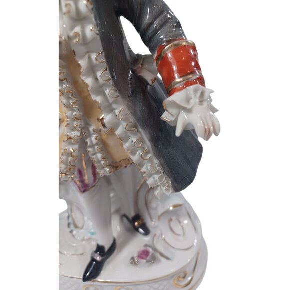 Antique Meissen Porcelain Figurine Of Court Gentleman In Rococo Attire 8" Tall - Picture 8 of 11